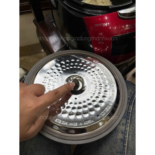 Lẫy Gioăng nắp nồi cơm Cuckoo HVB0680SR ; HVB0680SS
