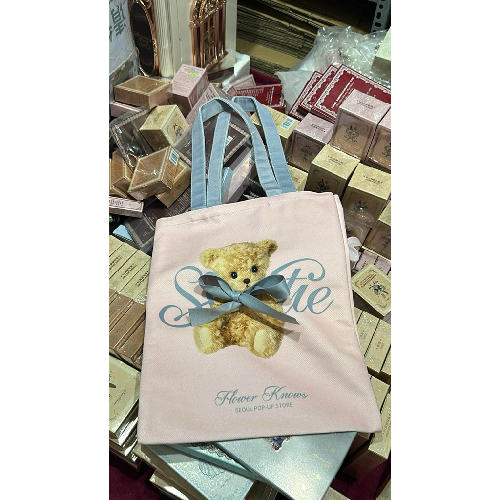 Túi gấu limited flowers know