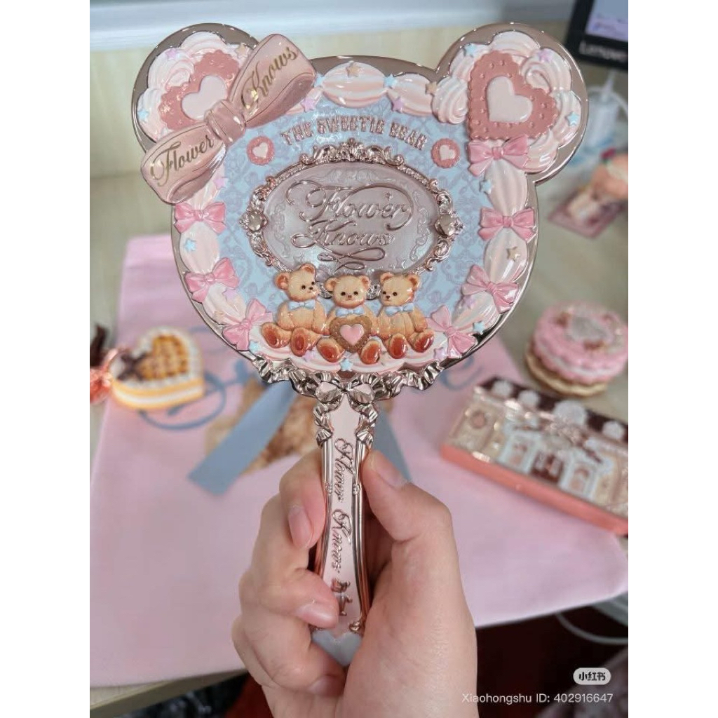 Gương gấu limited của nhà flower know
