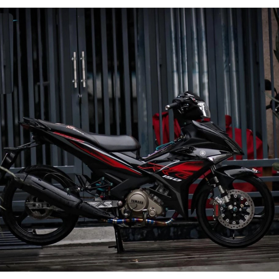 Dàn áo Exciter 150 đen bóng tem Rc đỏ