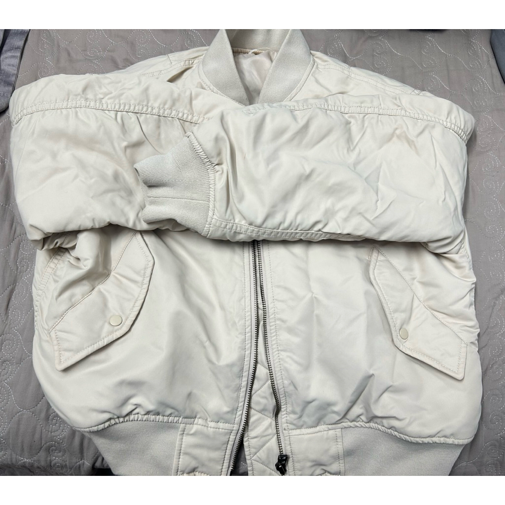 [Thanh lý] Uniqlo - Áo khoác bomber