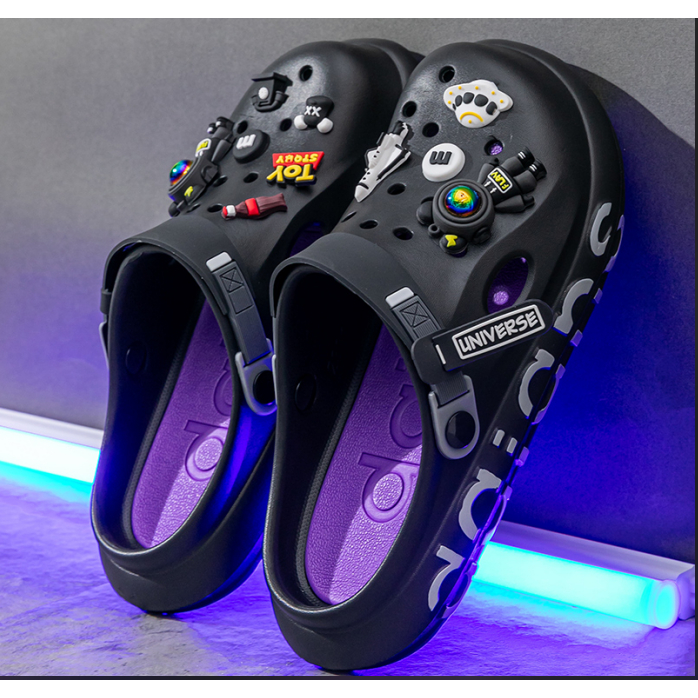 Dép sục nam-nữ Unisex Ulzzang phi hành gia kèm charm hot trend trẻ trung phong cách tạo phong cách riêng biệt