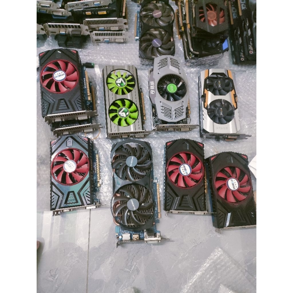 Card màn hình GTX 650. GTX 650ti có nguồn phụ 6pin hoặc không hoạt động tốt chơi game giải trí