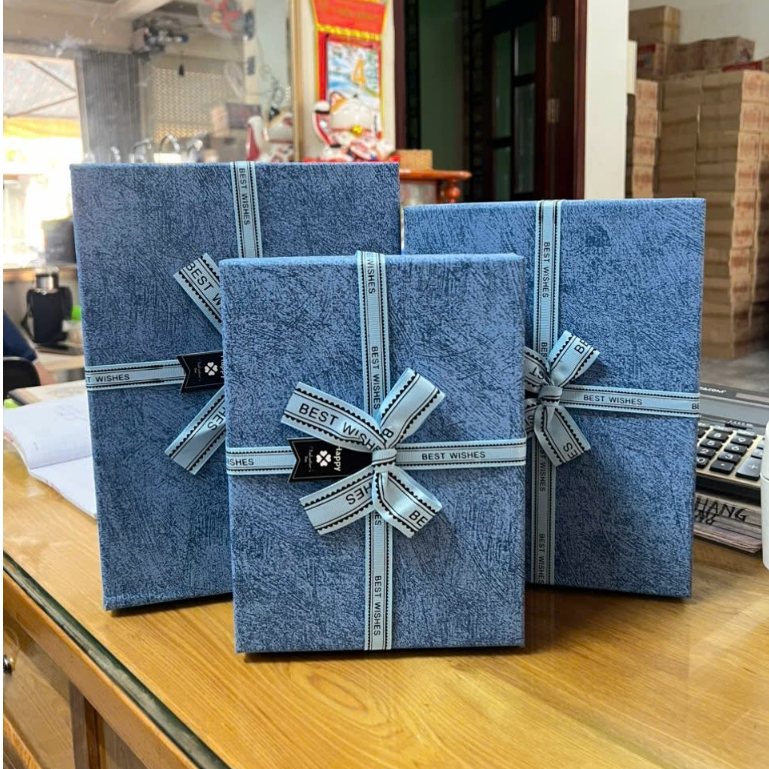 Hộp Đựng Quà Chữ Nhật (Combo 3 Hộp 29x21x9 Cm/ 27x19x8 Cm/ 25x17x7 Cm)