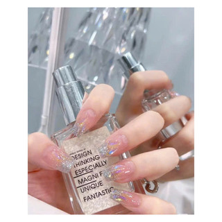 Đá Khối Chân Bằng thạch trong Aurora Nail