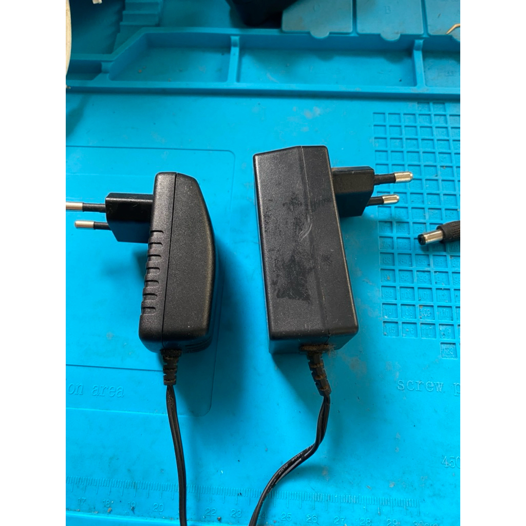 Nguồn cũ 12v 1A
