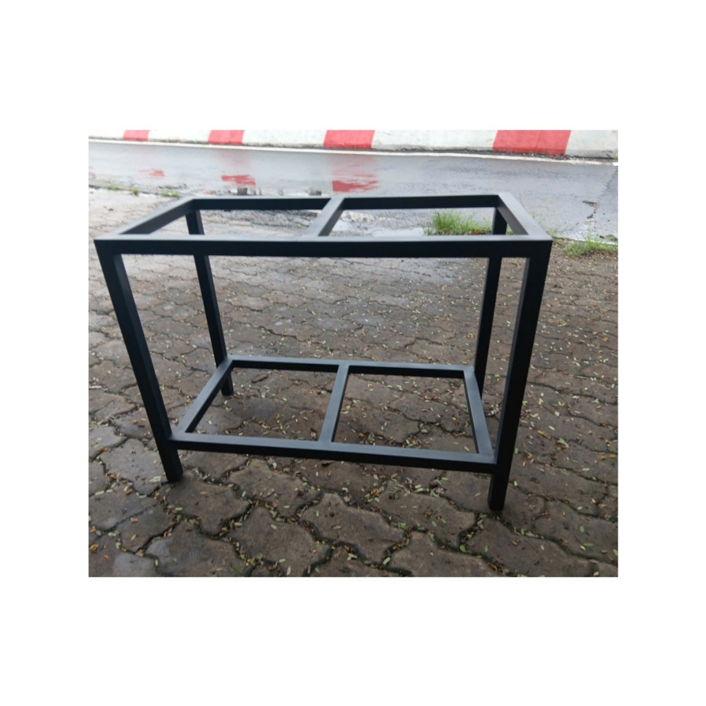 Chân sắt hồ cá kích thước dài từ 30cm đến 60cm, rộng từ 30cm đến 60cm, cao 60cm đến 100cm, sắt vuông