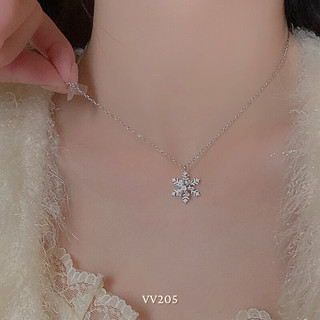 Dây chuyền hoa tuyết pha lê cao cấp mặt đá xoay lấp lánh nổi bật Mely VV205