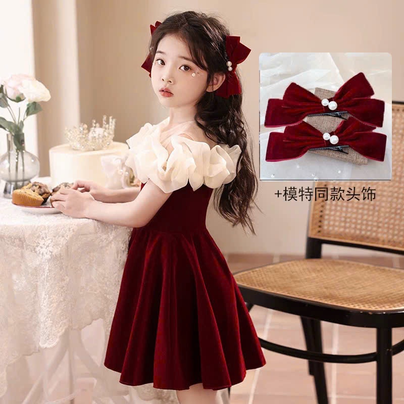 Váy trễ vai nhung bé gái dáng xòe dễ thương