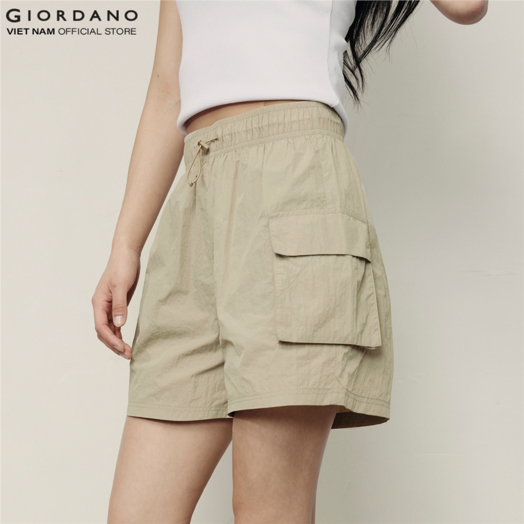 [KOREA COLLECTION] GIORDANO Quần Shorts Nữ Women's Nylon Cargo Pockets Elastic Waist Shorts 5405555-