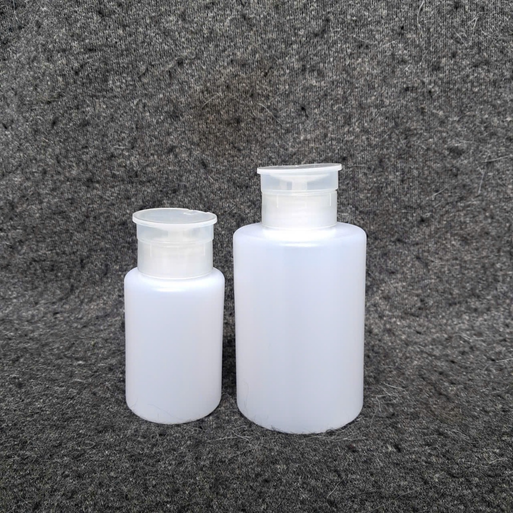 Bình nhấn acetone chai Trắng Sữa không tem