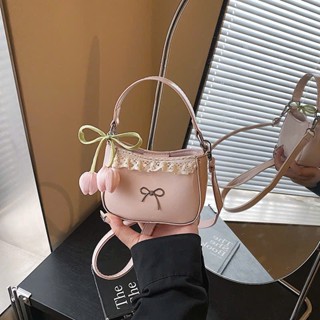  Túi Xách Nữ Tiểu Thư Hàn Quốc 2025 – Túi Mini Đeo Chéo cho bé Dáng Cong Phối Ren Nơ Hoa Lụa - TXN396 