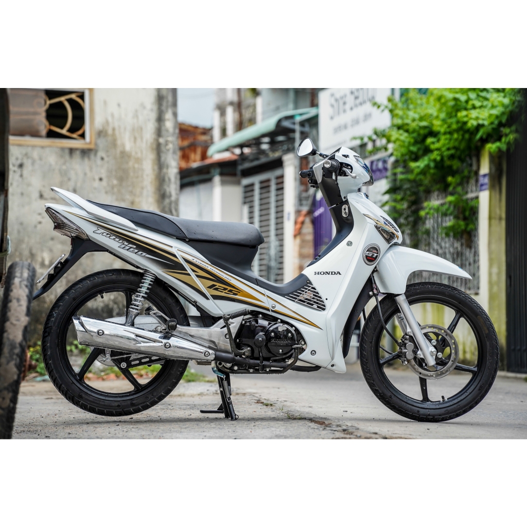 Tem xe Future Neo 2009 cho xe Future Neo sơn full xe màu trắng (in máy Nhật)