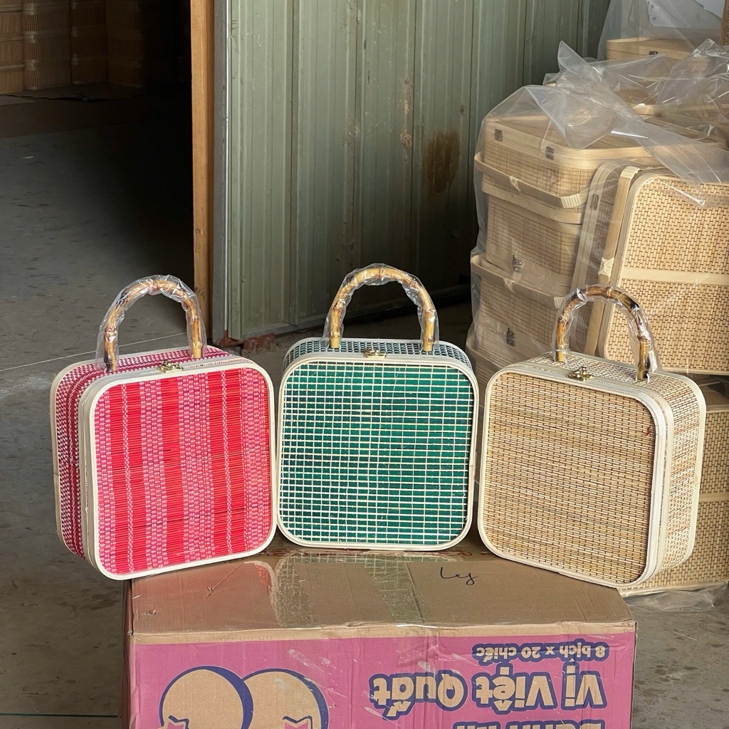 Hộp quà tết mây tre 24X24 CHỈ DÀY