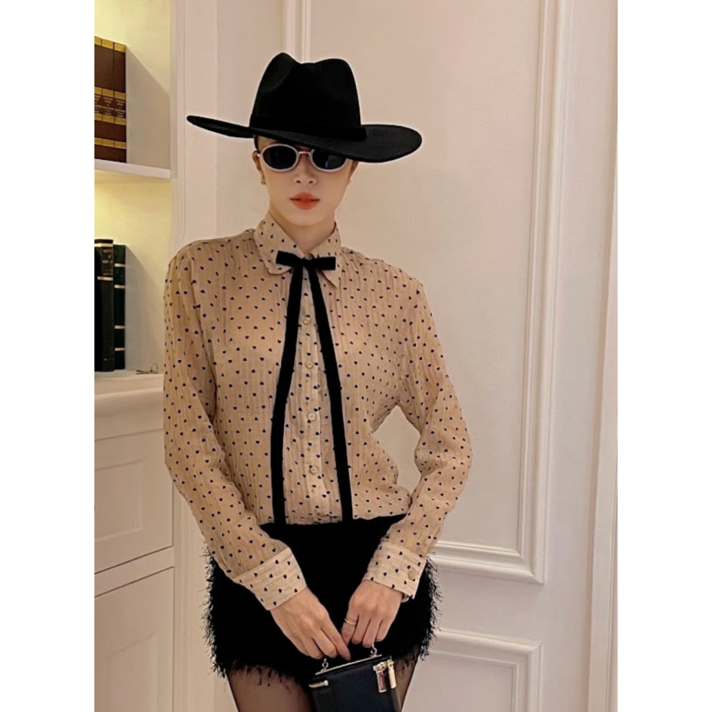 S742 VÁY ĐEN TUA RUA LAKING