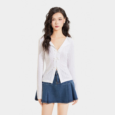 MARC FASHION Áo Thun Thêu Tay Dài Cổ Tim Đính Nơ Thân Trước - FANT093424