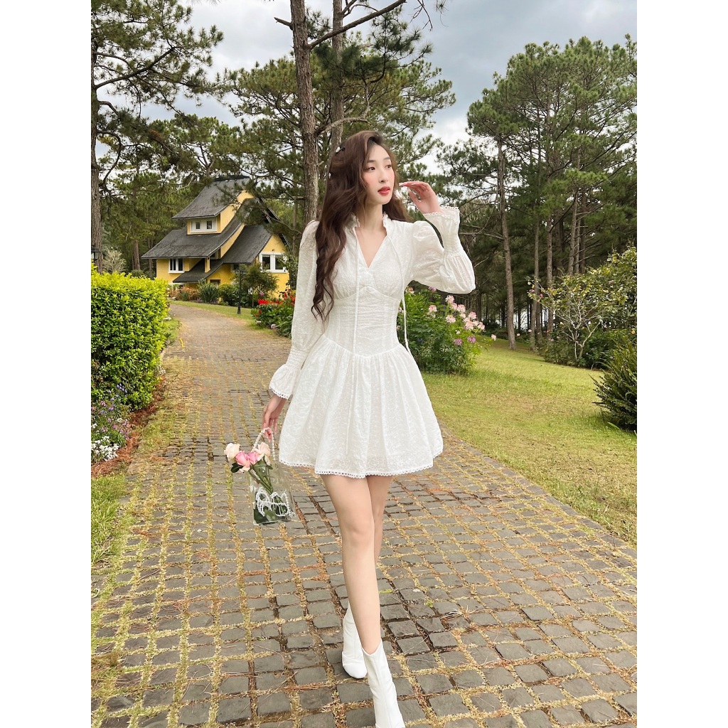 Váy đầm tay dài trắng tiểu thư COQUI, đầm dự tiệc dáng xòe  dáng ngắn tay phồng cổ cột nơ, xô thêu hoa Camellia Dress | BigBuy360 - bigbuy360.vn