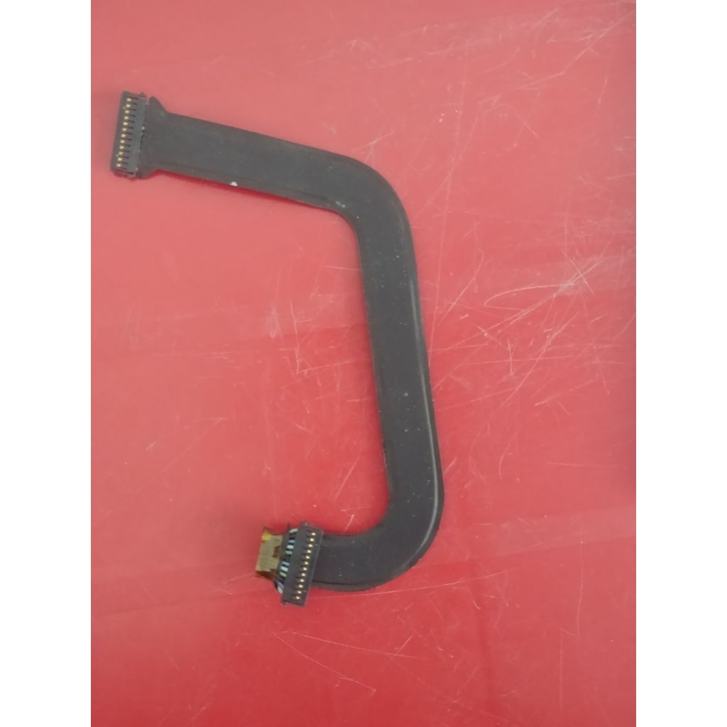 cáp pin dock dưới surface book 1