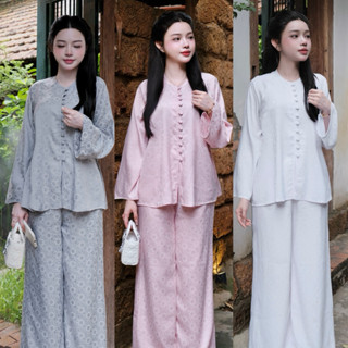   THANH Y  Bộ Bà Ba Gấm Hoa Cúc Phối Nút Bọc Form Suông Sang Trọng 