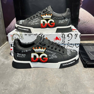 Giày Thể Thao Nam Nữ Màu Đen Thêu Chữ Đỏ Họa Tiết Hàng Độc SIÊU CẤP - Giày Nam Mẫu Mới 2026 Full Hộp