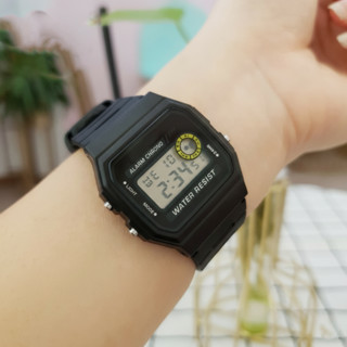 Đồng Hồ Thể Thao SK 1412 dây nhựa huyền thoại, đi mưa rửa tay thoải mái chống nước, Có báo thức.