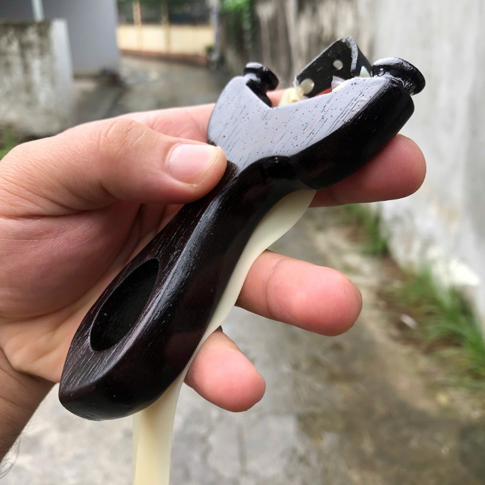 Ná cao su gỗ mun Adam v2 pro - tặng 3 dây