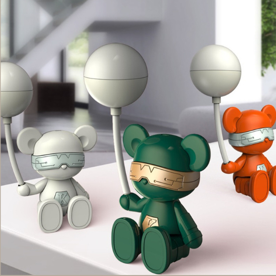 Đèn Để Bàn Hình Gấu Bearbrick Cầm Bóng Đèn Đọc Sách , Đèn Ngủ 2 Chế Độ Ánh Sáng Nhiều Màu Ngộ Nghĩnh