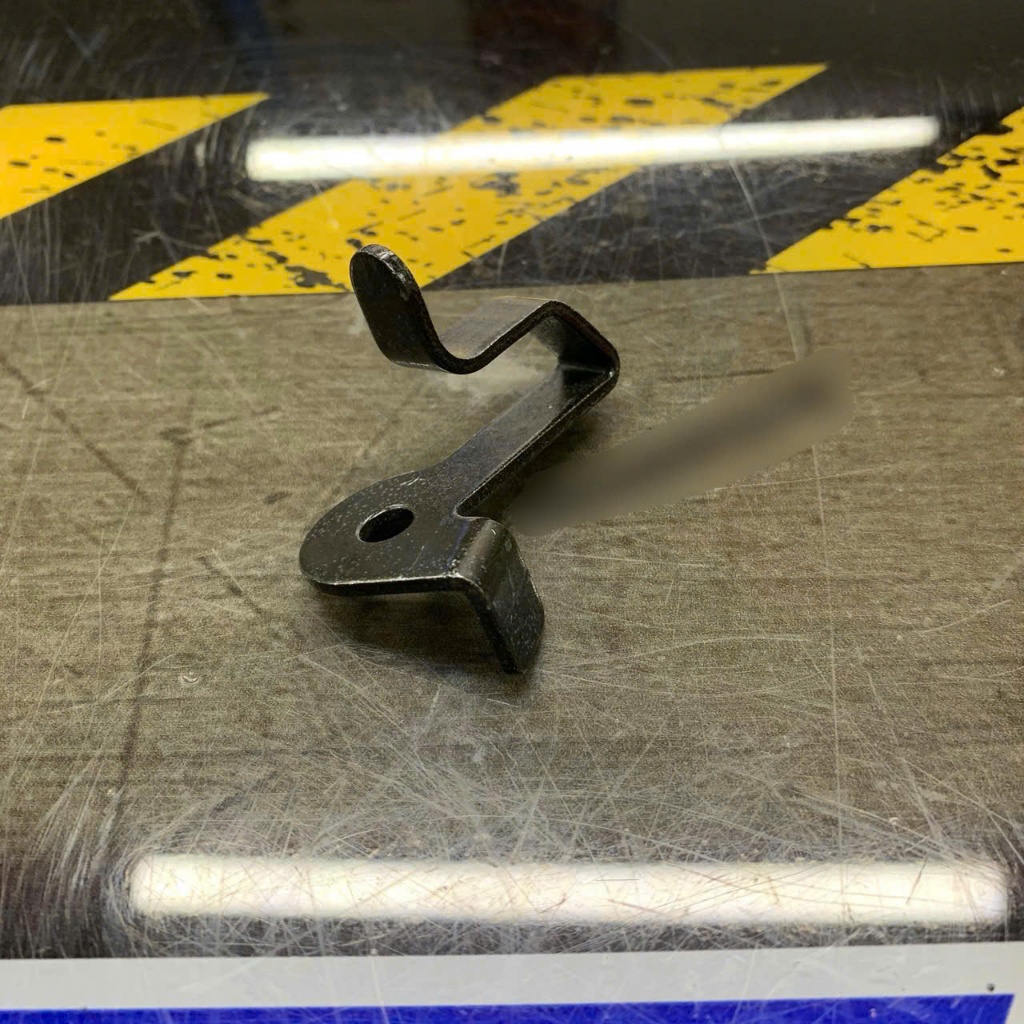 Pas móc nón Yaz - Yaz125