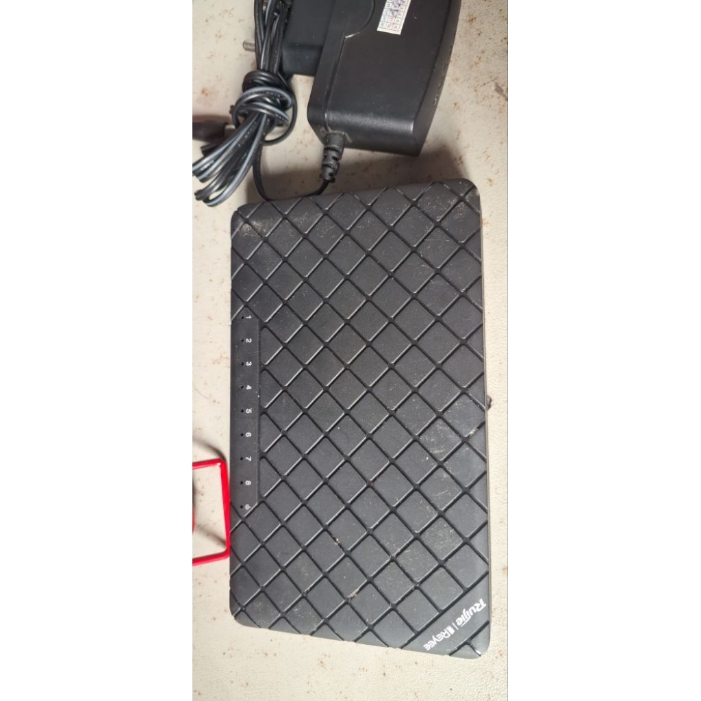 Switch 8 cổng 10/100/1000 BASE-T RUIJIE RG-ES08G
