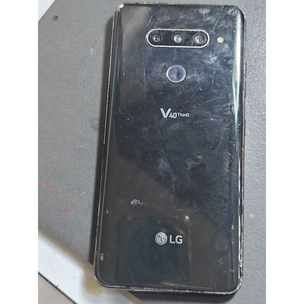 Xác điện thoại LG V40thinQ hư màn còn nhận cuộc gọi