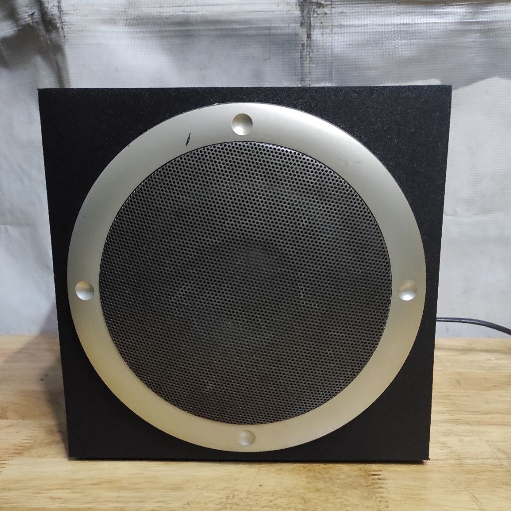 Loa sub microlab TMN3_4.1