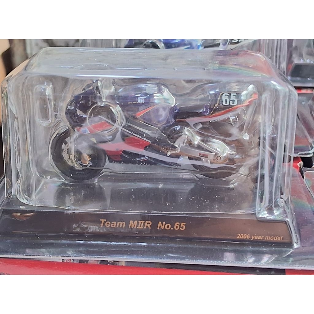 KYOSHO 1/32 - SUZUKI GSX-R1000 NO.65