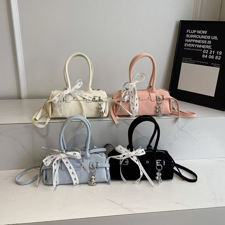 Túi Xách Nữ Chất Da Nhung Xách Tay Đeo Vai Đeo Chéo Kèm Nơ Ren Và Charm Trái Tim - HT464 | BigBuy360 - bigbuy360.vn