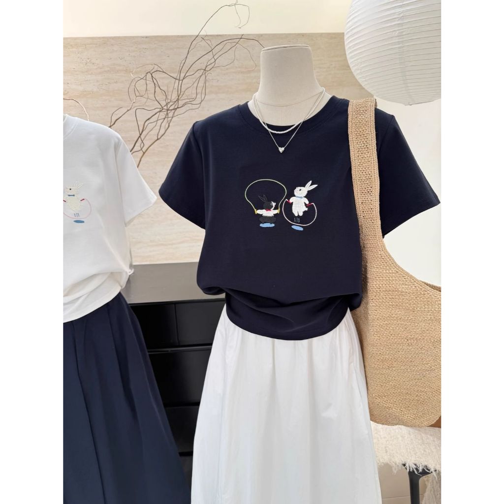 Áo Thun Nữ Cotton Cổ Tròn NEONVN STUDIO In Hình 2 Chú Thỏ Dễ Thương - Phù Hợp Mặc Đi Chơi, Thoáng Má