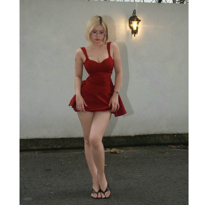 Đầm đỏ sang chảnh 2 dây xoè nhún sườn Flame Dress - Byvee, Đầm slay tôn dáng tôn da chụp ảnh, đi chơi | BigBuy360 - bigbuy360.vn