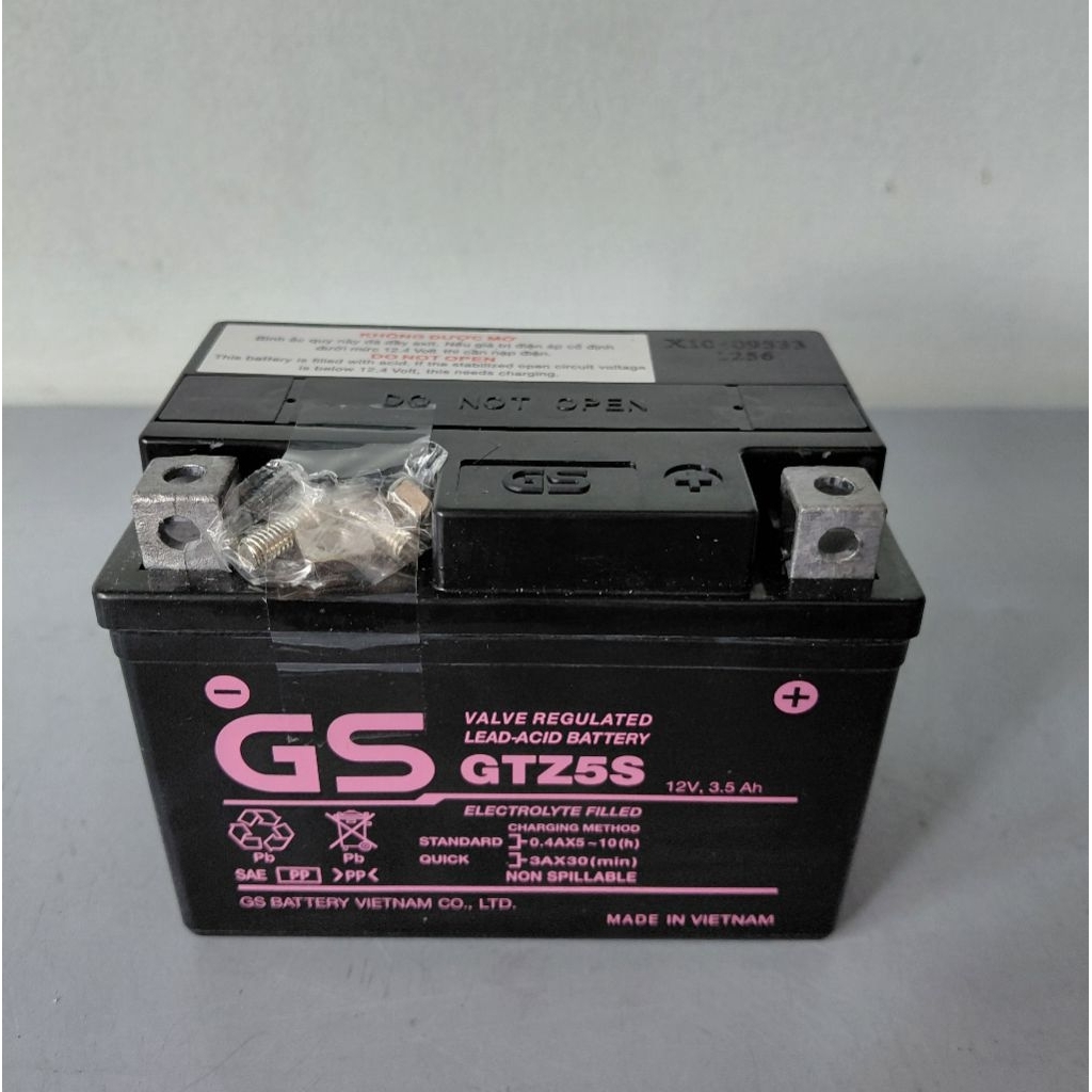 Bình acquy xe máy khô miễn bảo dưỡng GS GTZ5S (12V-3.5AH)
