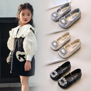 Mẫu giày loafer mới cực kỳ đẹp ngọt ngào, bé gái làm từ chất liệu PU mềm mại, pha lê thời trang