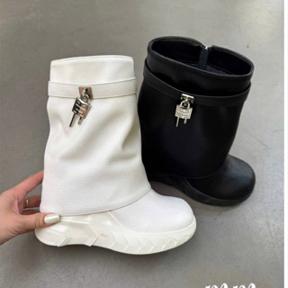  Giày bốt đế xuồng ,dấu đế mũi tròn. Hàng qccc đi bao êm 