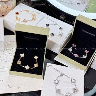   kèm box  Lắc tay cỏ 4 lá titan đính đá cao cấp Vòng tay titan cỏ bốn lá không han gỉ hot 