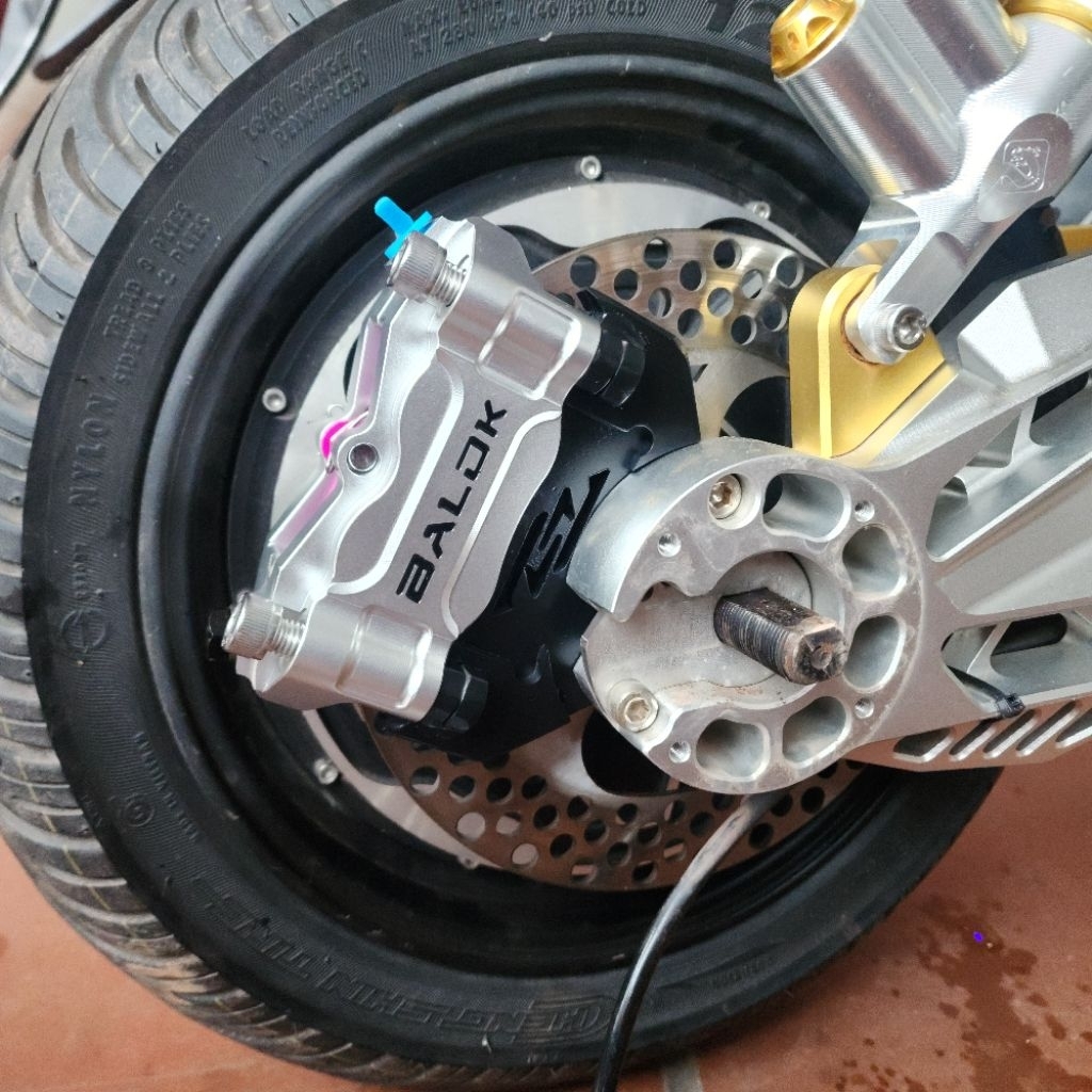 Pat heo 4 pis cho gắp cnc v2 real ( heo trụ khoảng cách lỗ ốc 100mm)