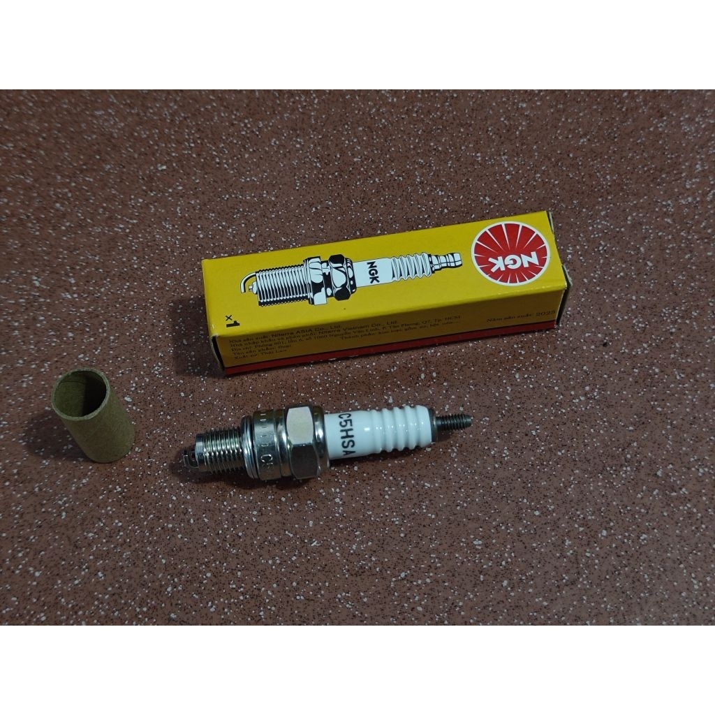 Bugi NGK C5HSA chân ngắn cho xe wave dream, Future 110, wave S Và wave rs,