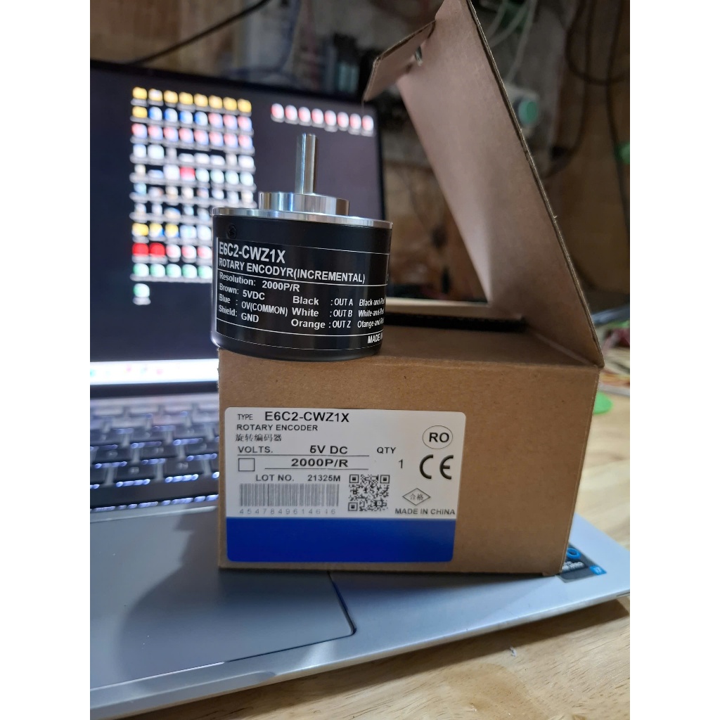 Encoder E6C2 PHI 50 Cốt 6 CWZ6C NPN CWZ5B PNP 12-24VDC CWZ1X 5V 600 1000 2000 2500 xung P/R Bộ mã hó