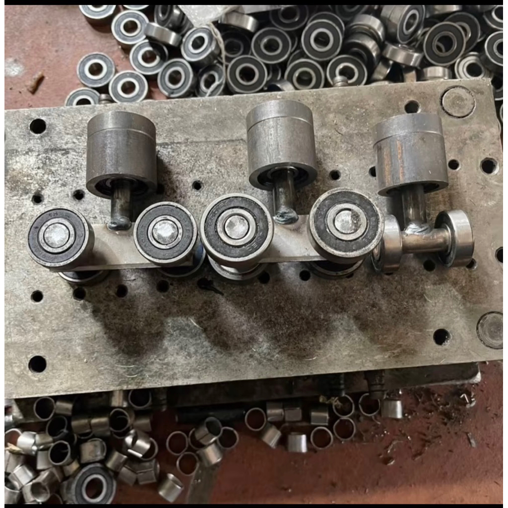 Bi Treo Cửa Lùa Xoay 360 Dòng Chịu Tải Cao,  Dùng Cho Cửa Đẩy,Cửa Lùa.