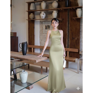  M698 Đầm Lụa Cổ Yếm Dáng Dài Thanh Lịch Váy Lụa Gài Nút Dự Tiệc Sang Chảnh 