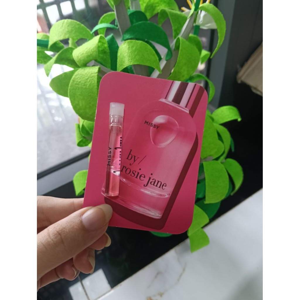 vial/ mẫu thử by /rosie jane " missy" 1,2ml