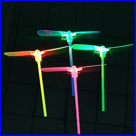 Đồ chơi chong chóng chuồn chuồn bay có đèn led phát sáng