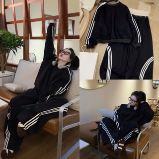  Set Bộ Đồ Nữ Chất Nỉ 2 Da Thiết Kế Chạy Sọc Mix Quần Dây Rút Ống Siu Hot 