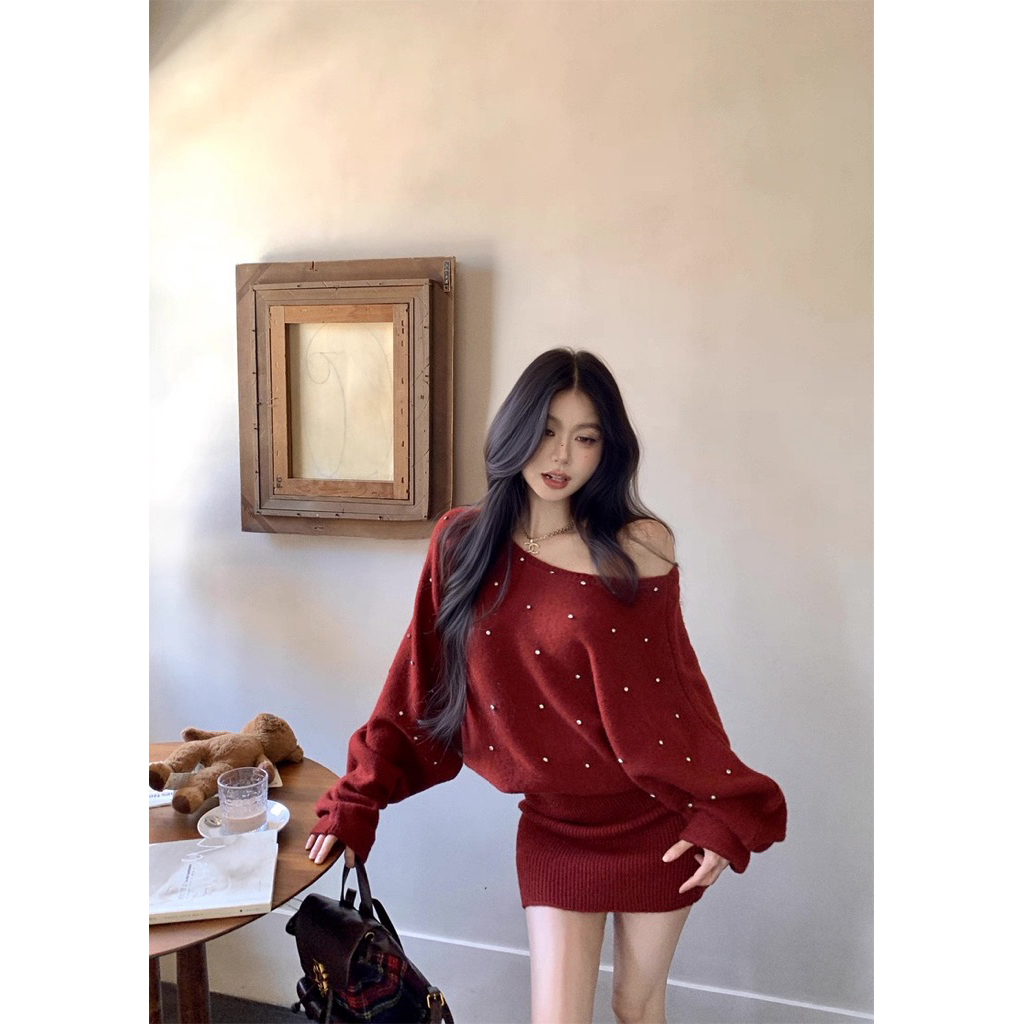 Đầm body đỏ tay cánh dơi đính hạt TABISHOP Váy body lệch vai mặc noel tết tôn dáng | BigBuy360 - bigbuy360.vn