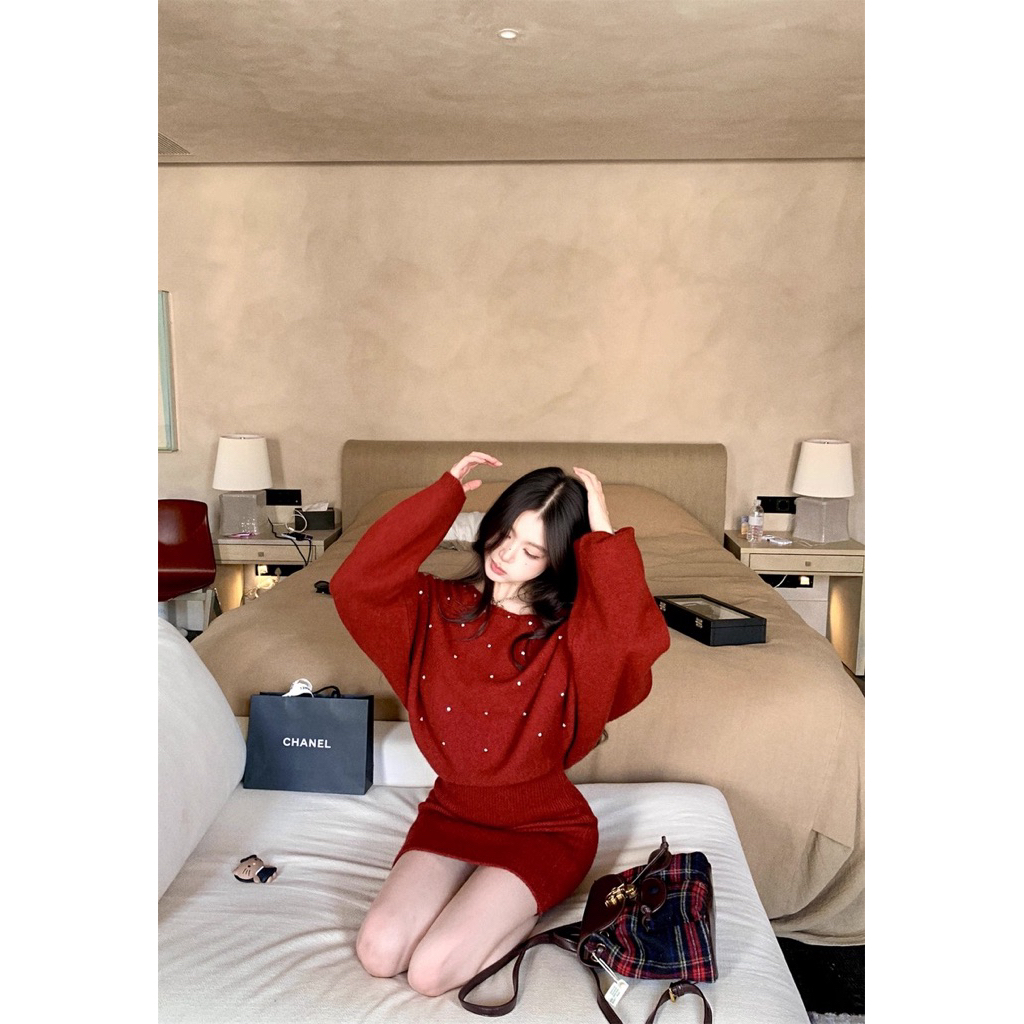 Đầm body đỏ tay cánh dơi đính hạt TABISHOP Váy body lệch vai mặc noel tết tôn dáng | BigBuy360 - bigbuy360.vn