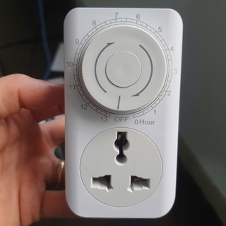 Ổ cắm hẹn giờ tắt 15 phút đến 12H MT01D 10A/220V dùng tắt bình nóng lạnh sạc điện thoại xe điện
